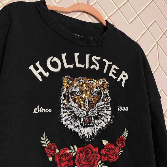 Hollister Sequin Tiger Rose Crewneck Sweater XS - Picture 2 of 3